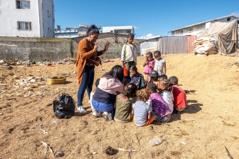 flag_bags_mobileschool (10)